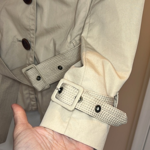 J Crew Trenchcoat with Belt - Picture 5 of 10